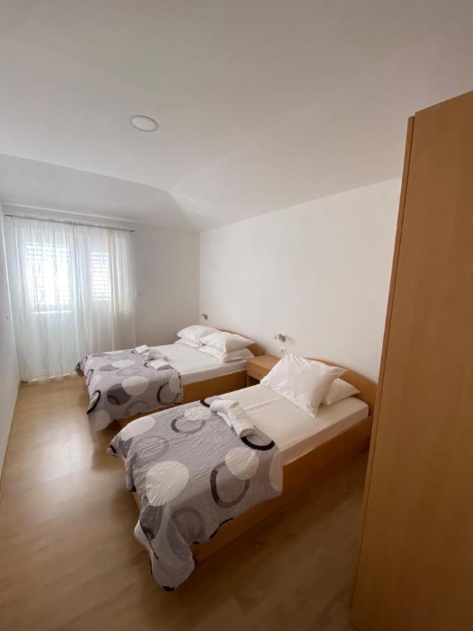 Apartmani Mare Baška Voda Zewnętrze zdjęcie